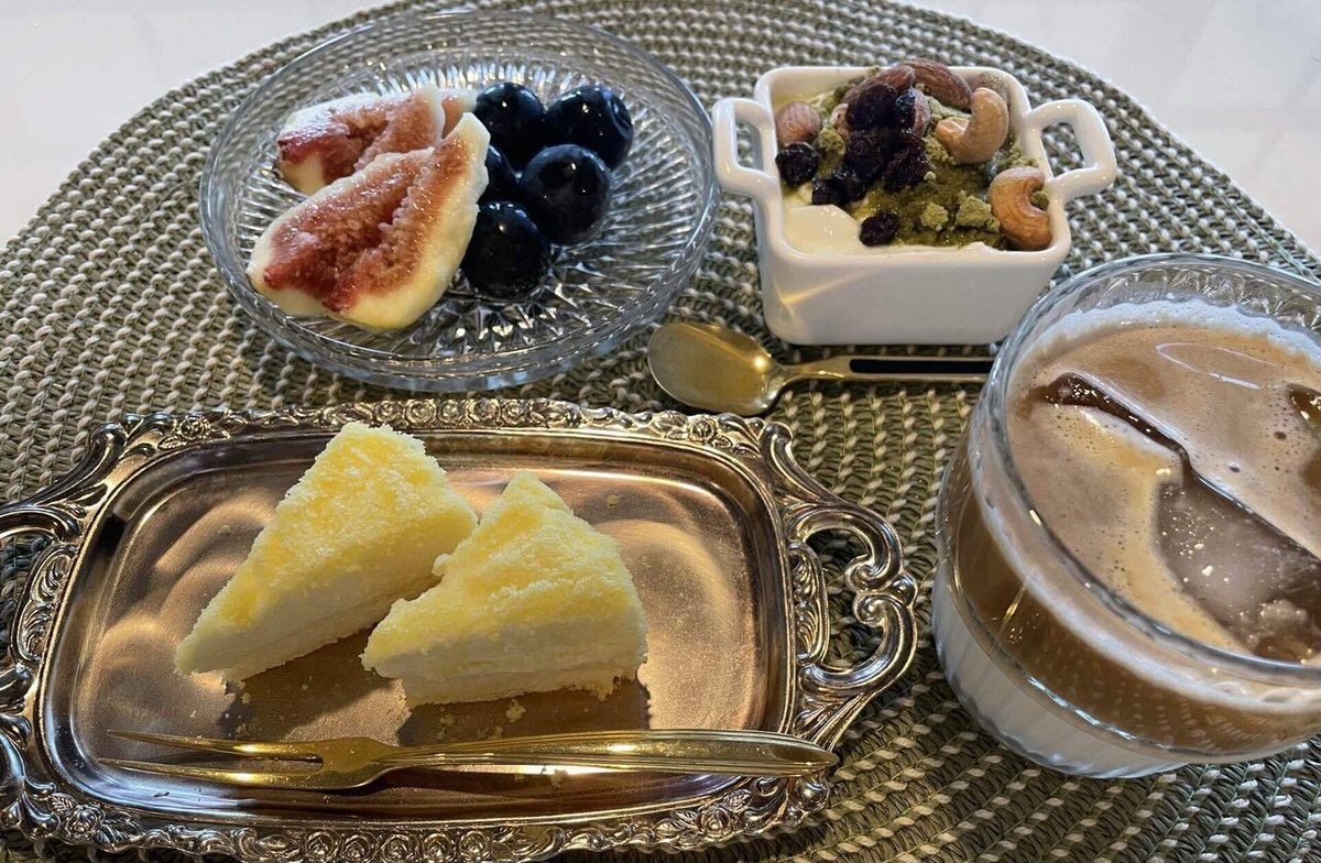 食パンに塗って焼くだけ！サクサク食感で甘～い「メロンパントースト」の作り方おうちごはん