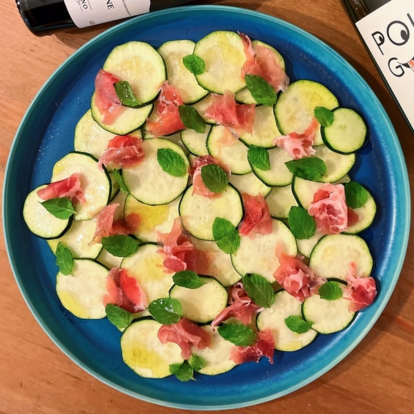 ズッキーニと生ハムのカルパッチョ