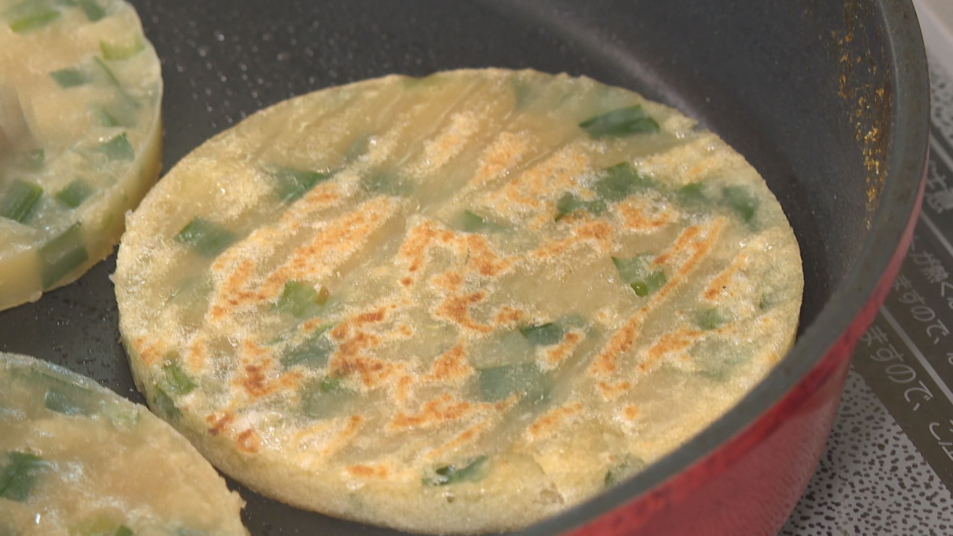 レシピ付き！ 北信州の春の味覚、ニラせんべい - いいづなコネクト - 人を結び縁をつなぐ地域の拠点