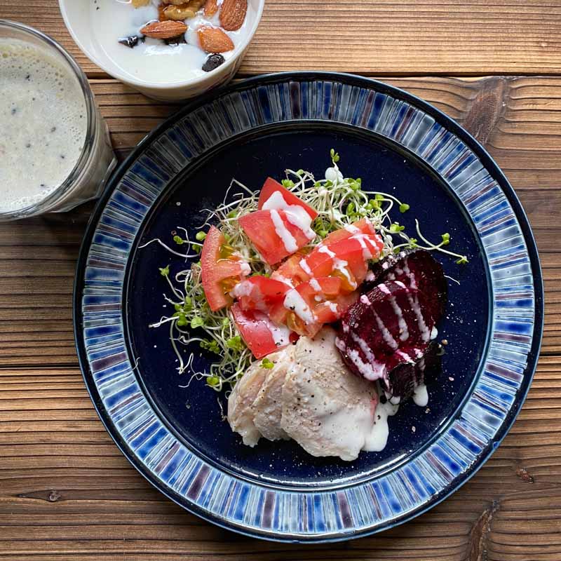 簡単アレンジレシピ」サラダチキンとコンビニ食材プラスひと手間の朝ごはん！ゴハンのおともβ版