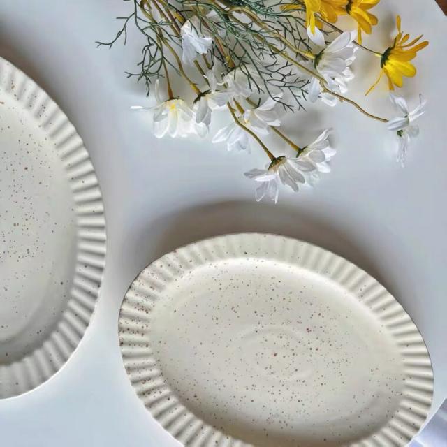 絵付けをしたかわいいお皿 ー dewdrop ー sizeΦ20cm