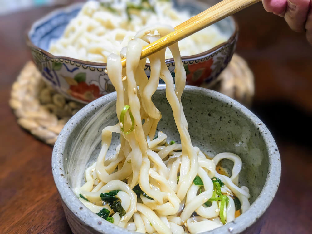 午前中が狙い目！ 御徒町のスーパー吉池 SNS沸騰「日本一美味しいうどん」が旨すぎ！夫と奪い合う結末にヨムーノ