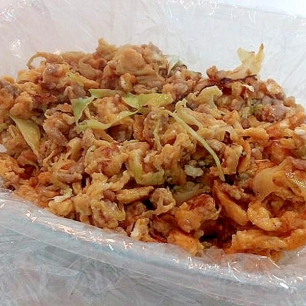 キャベツとひき肉の卵とじ★