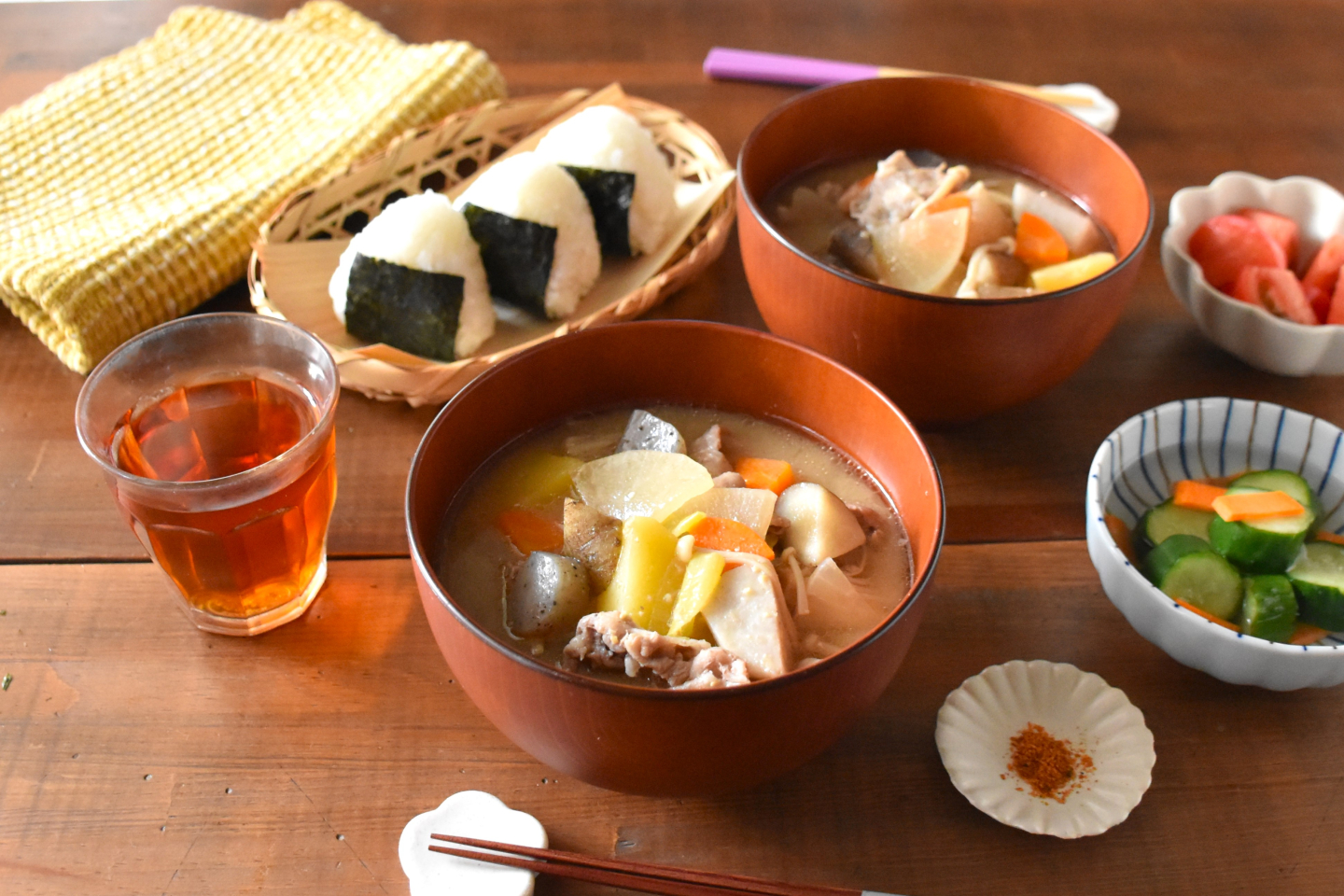 ホットクック勝間式豚汁 出汁なし 予約可 加熱約35分 勝間式とは？ - ゆるく料理日記