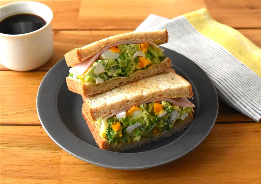 ブロッコリーとハムのフラワーサラダ