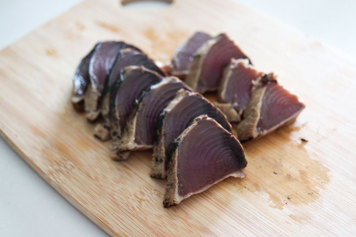 カツオのたたきがあの調味料で食欲そそるおかずに大変身！カツオのたたきの爆速アレンジレシピmichill byGMO ミチル