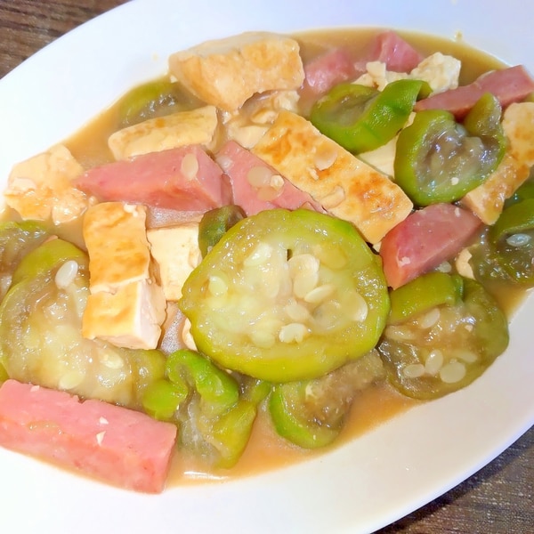 ナーベラーと豆腐のお味噌汁