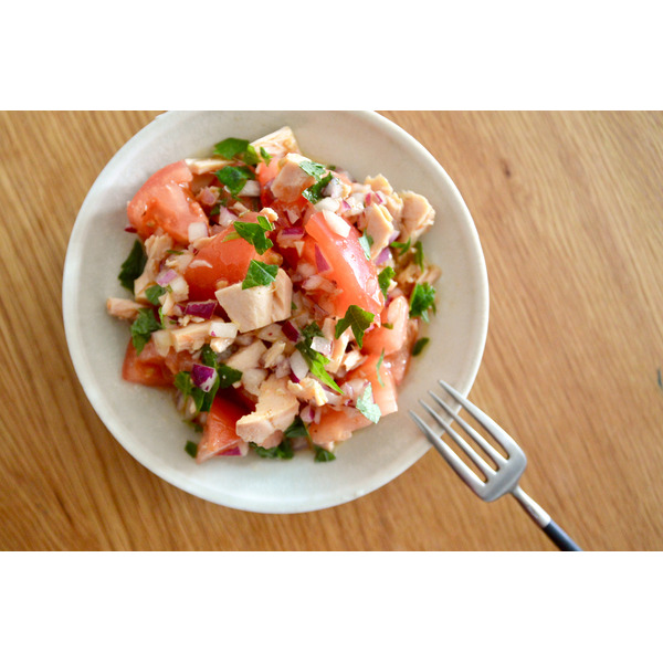 ツナトマト和え - MOAI's KITCHENMOAI's KITCHEN