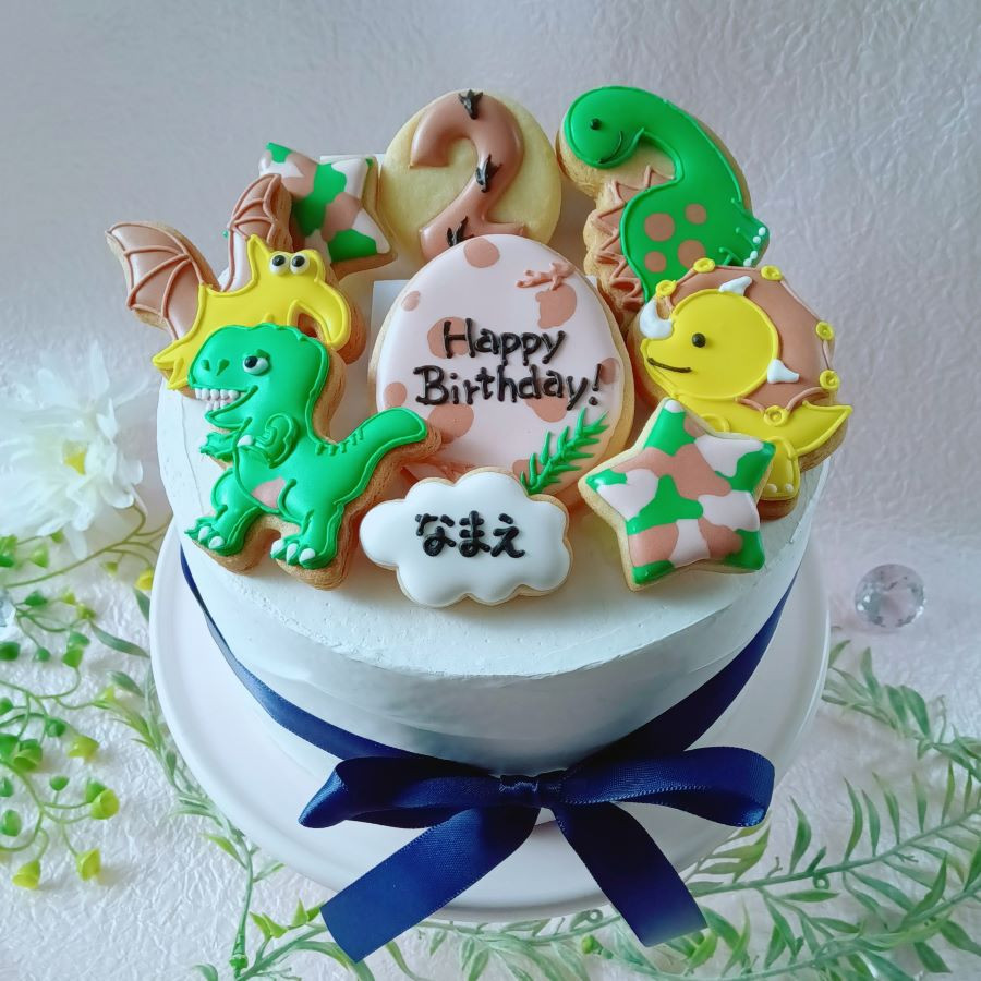 次男くん☆３回目の誕生日 恐竜キャラケーキえセレブ日記