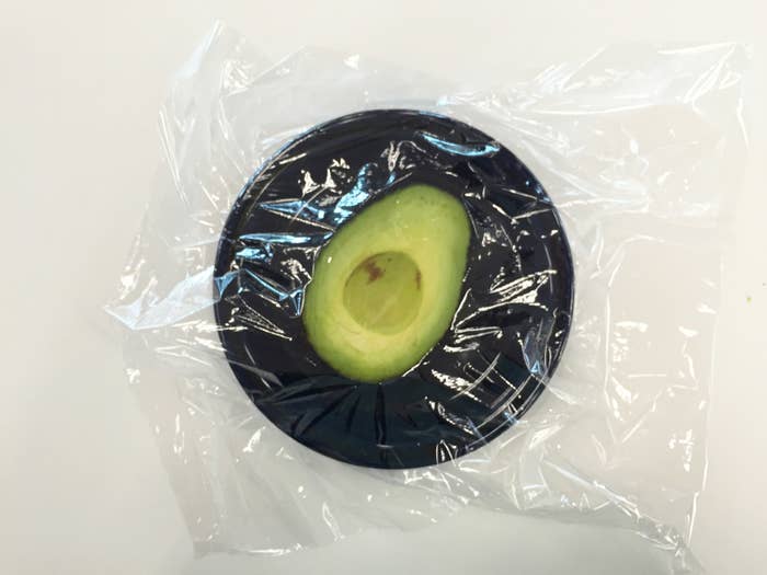 簡単！アボカドの食べ頃を見分けるには？初心者でも食べ頃を見分けられる３つの方法OniGO通信