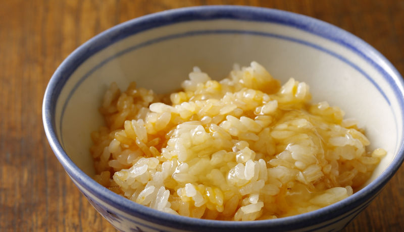 日本たまごかけごはん研究所🥚🍚TKG百珍🍚🥚 TKGのさまざまなレシピをご紹介していきます！ 朝ごはんにぴったり！！ スクランブル×生卵のダブル卵で、ふんわり&とろ〜りが両方味わえちゃう！！贅沢なTKG✨スクランブルTKGInstagram