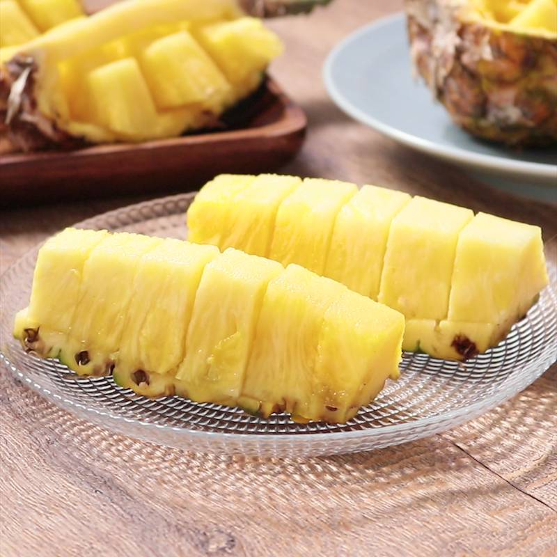 パイナップルの切り方 実は簡単！ プロが教えるテクニックDole ドールジャパン