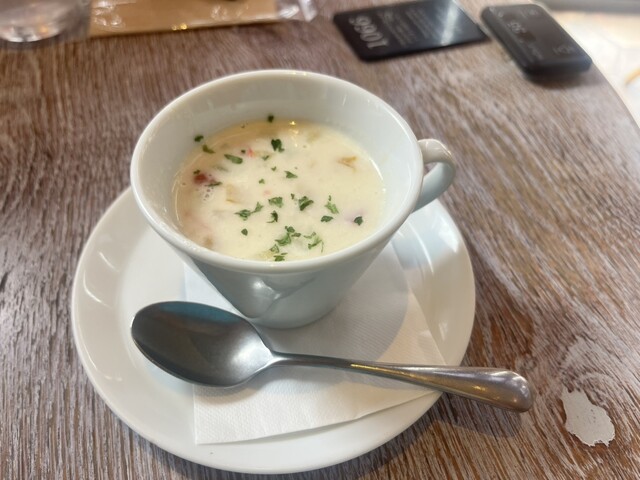 マクドナルド 多摩堤通り喜多見店 ホームメイト