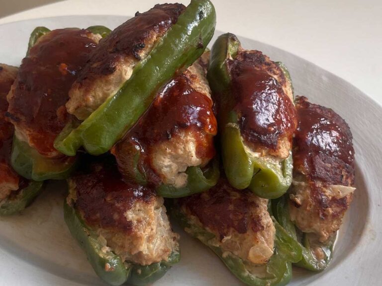 “定番”のピーマンの肉詰め