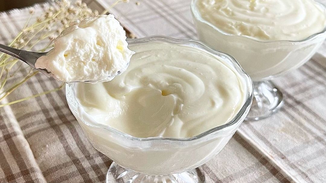 材料3つで簡単ホイップクリームの作り方