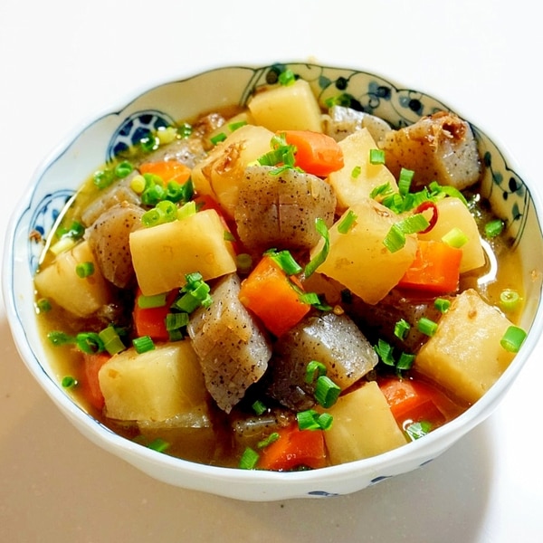 めんつゆでラクラク♪味しみ♪『大根とこんにゃくのおかか煮』