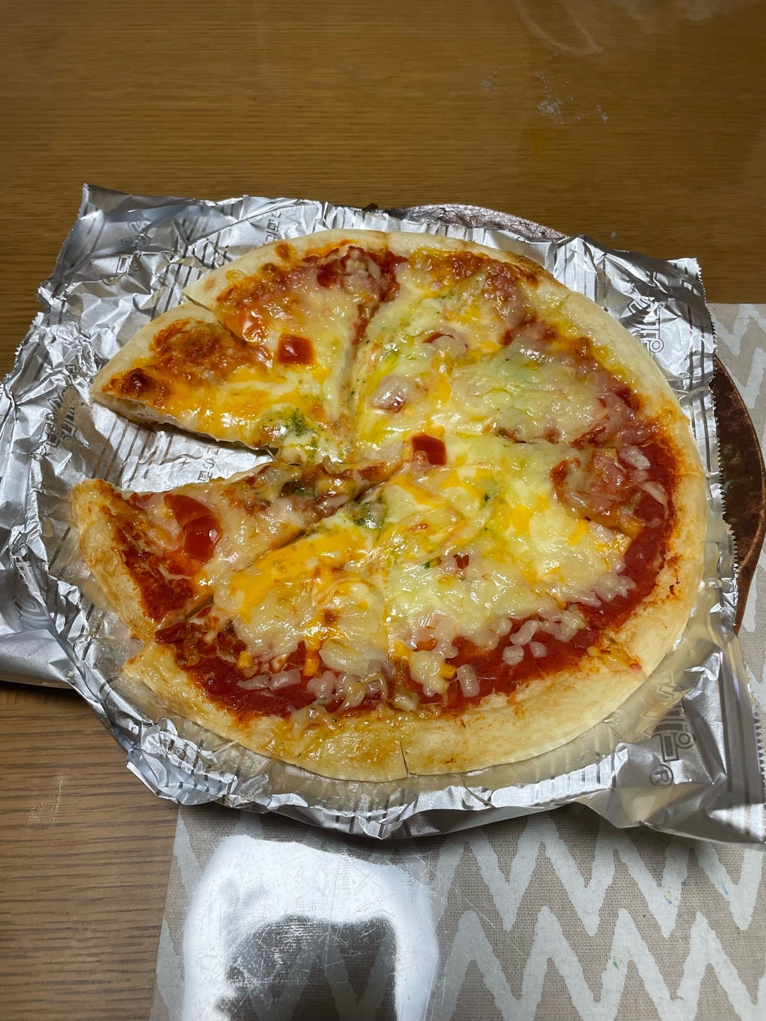 MEGAドン・キホーテUNY矢作店内のトロリスタ！魅惑のピザを買いに！ - 岡崎にゅーす