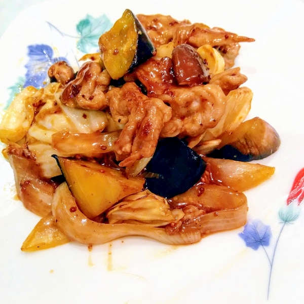 ピーマンとナスの酢豚. こんにちは！ 本日「ピーマンとナスの酢豚」をご紹介致します！ 夏野菜を使った簡単レシピ😋グルラボなら主菜も電子レンジで手軽に作ることができちゃいます！ しかも加熱時間はたったの5分✨ 火を使わず作れるので、暑い思いをせずに料理が