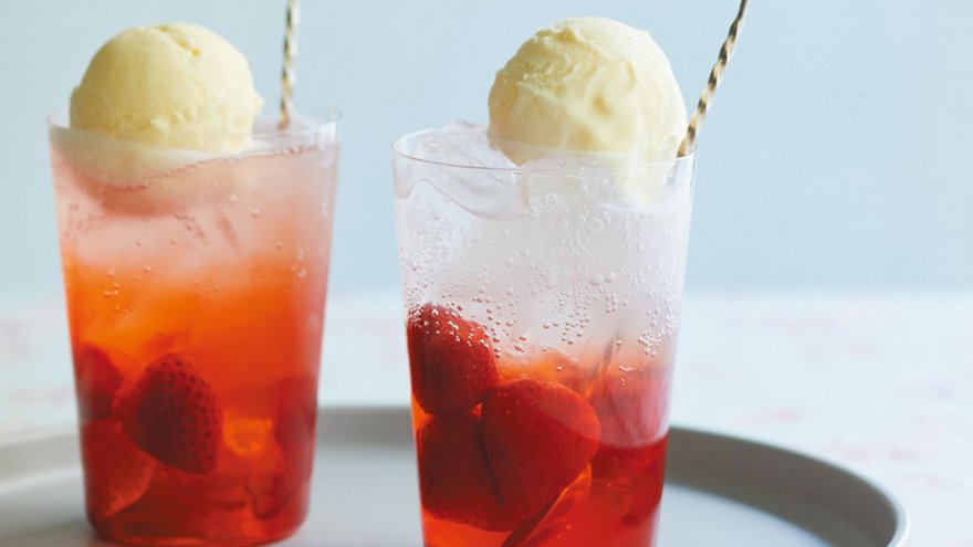 青いクリームソーダ