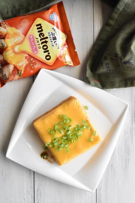 愛'sキッチン『サクサクチキンのチーズソースプレート』ローソン公式サイト