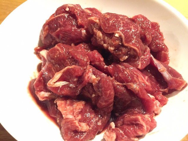 ジンギスカングランプリと帯広白樺成吉思汗 スーパーダイイチココノススキノ店で土日販売鳥天国のお気楽インコ