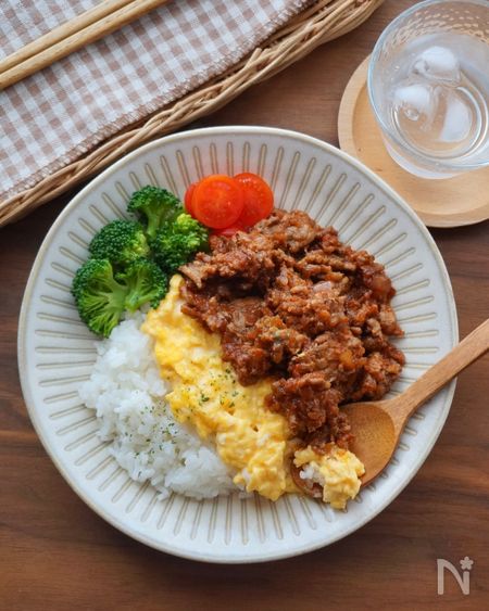 お肉を食べているみたい！大豆ミートのハンバーグレシピ - 大豆ミート・プラントベース通販のearthmeat LIKE CHICKEN