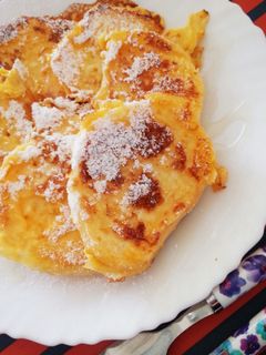 冷凍ディナーロールのフレンチトースト