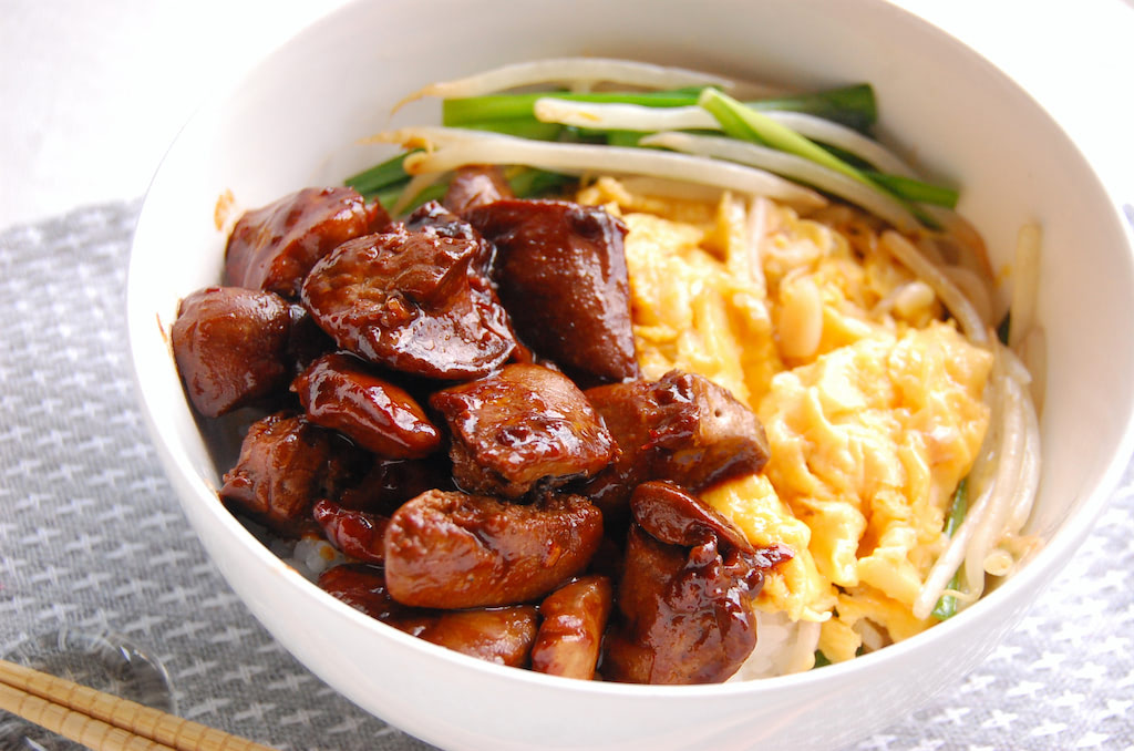 くさみが少なく食べやすい！鶏のレバニラ