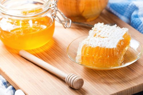 はちみつが固まるのはなぜ？元に戻すための方法とはHANKYU FOOD おいしい読み物フード 食品・スイーツ 阪急百貨店公式通販 HANKYUFOOD