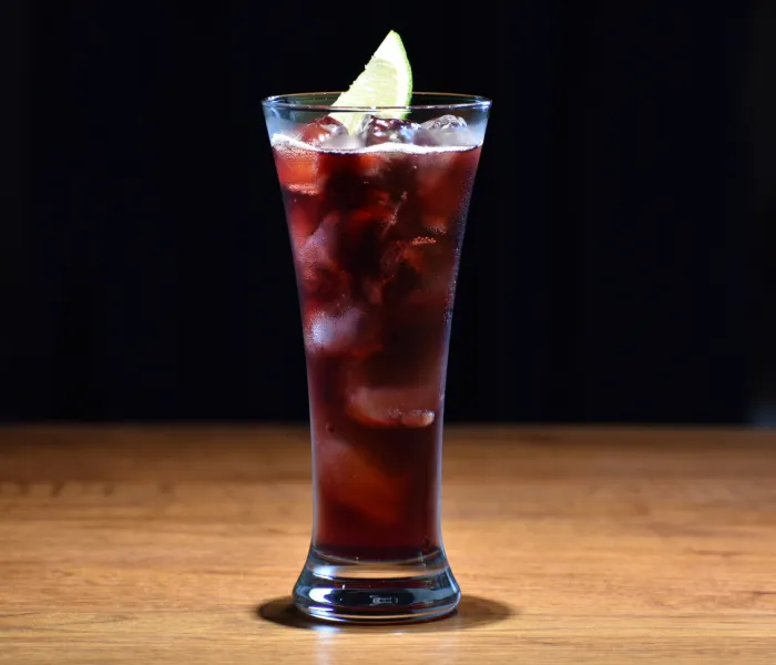 夏の新定番!陽気なワインカクテル「カリモーチョ」をご紹介 – 香りと記憶がテーマのWEBメディアLoin ロワン