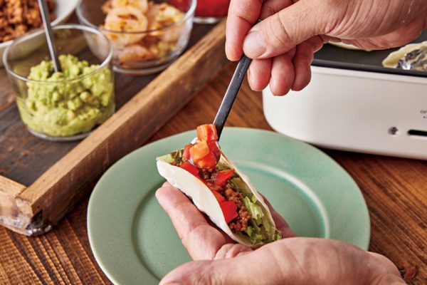 余った皮でできる♪ 餃子の皮タコス