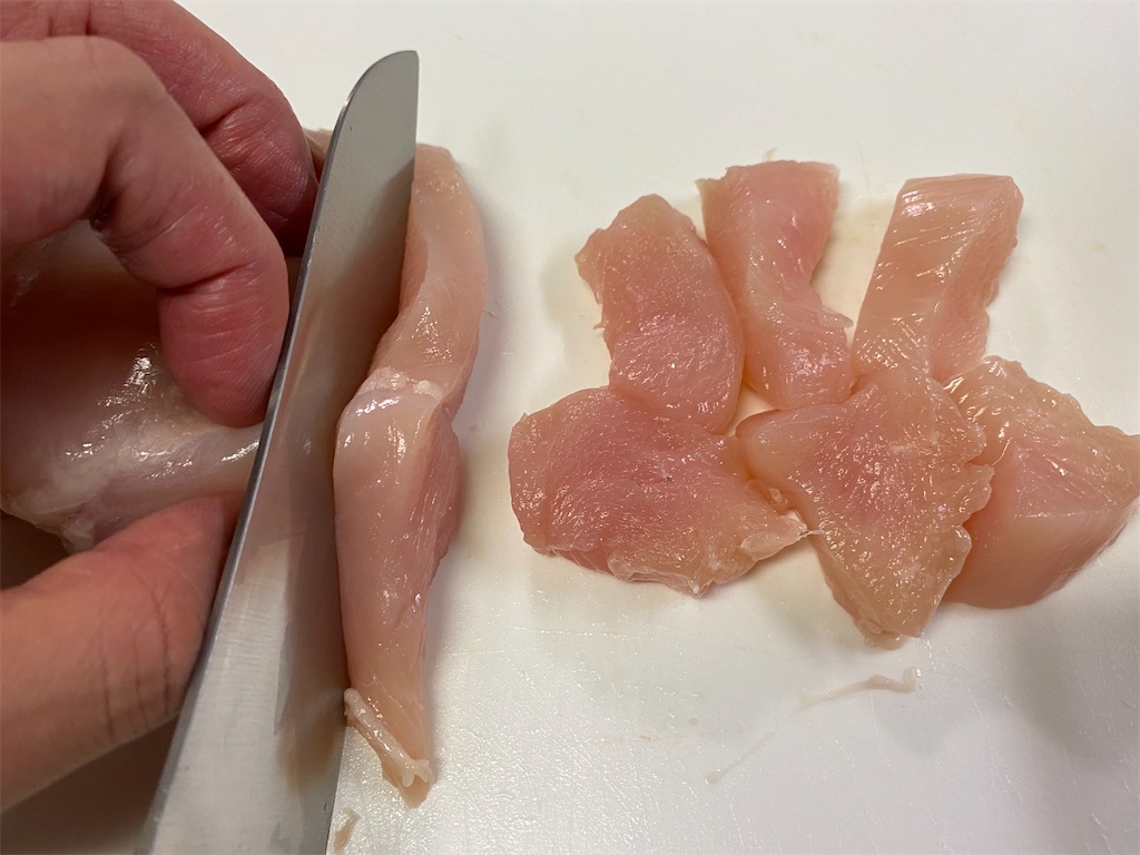 節約ヘルシー♪鶏胸肉とれんこんの焼肉のたれマヨ和え