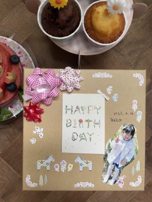 Amazonギフトボックス DIY キット サプライズ お菓子 箱 誕生日 ハロウィン クリスマス プレゼント 両面テープ付き Hugmmギフトボックス文房具・オフィス用品