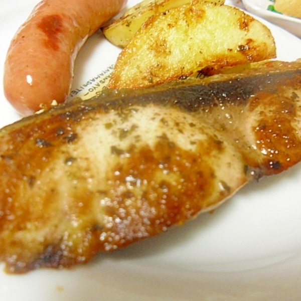 シンプルに ブリのオリーブオイル焼き