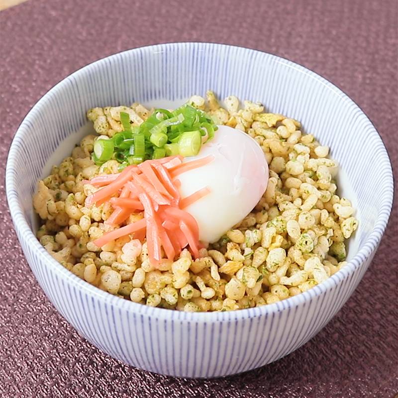 給料日前にも！レンジで「天かすの卵とじ丼」