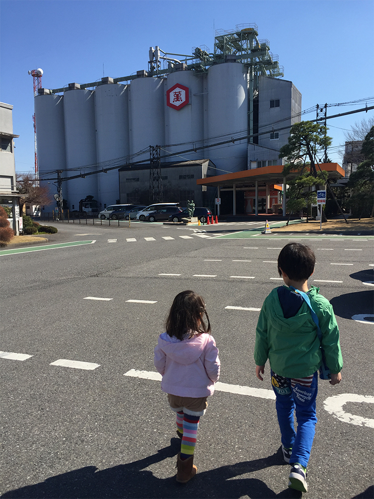工場見学明治屋醤油静岡県浜松市浜名区小松の醤油屋です。醤油、ソース、味噌の製造販売しています