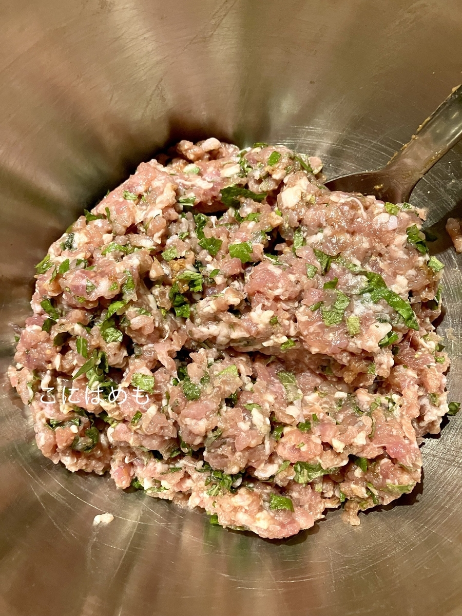 大葉入り豚つくねの作り方♪爽やかでふっくら柔らかいです。濃い目のタレがご飯のおかず、お弁当等に最高に美味しいです