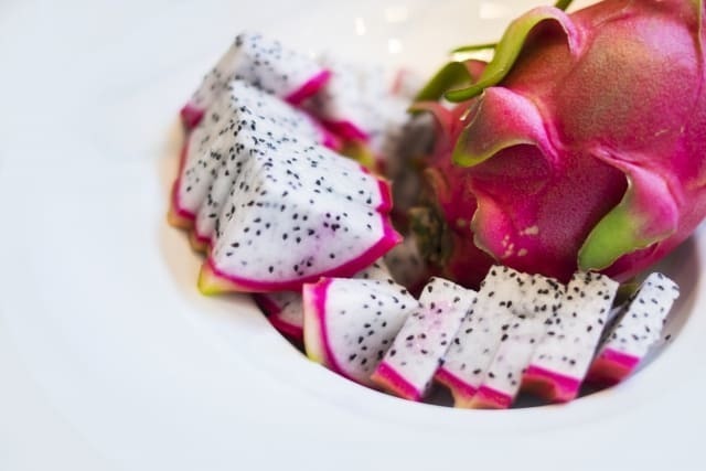 Jujutsu Kaisen Ultra Ice Tea, Red Fruits Iced Tea Gojo - 500 ml - ジャパンセンタ