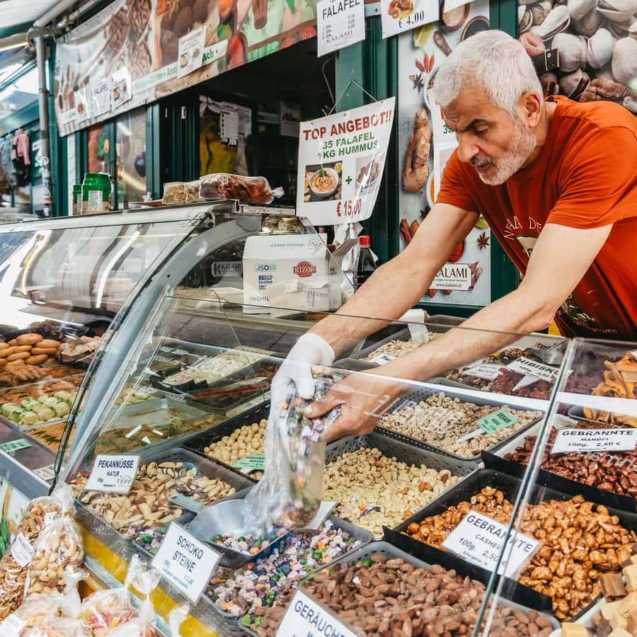 ウィーンのナッシュマルクト: MIND THE GOAT CHEESE!その後の「LONDON BORING」