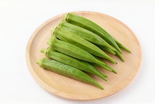 黒い斑点があるオクラは食べられる？原因と対処法を解説 - Fily