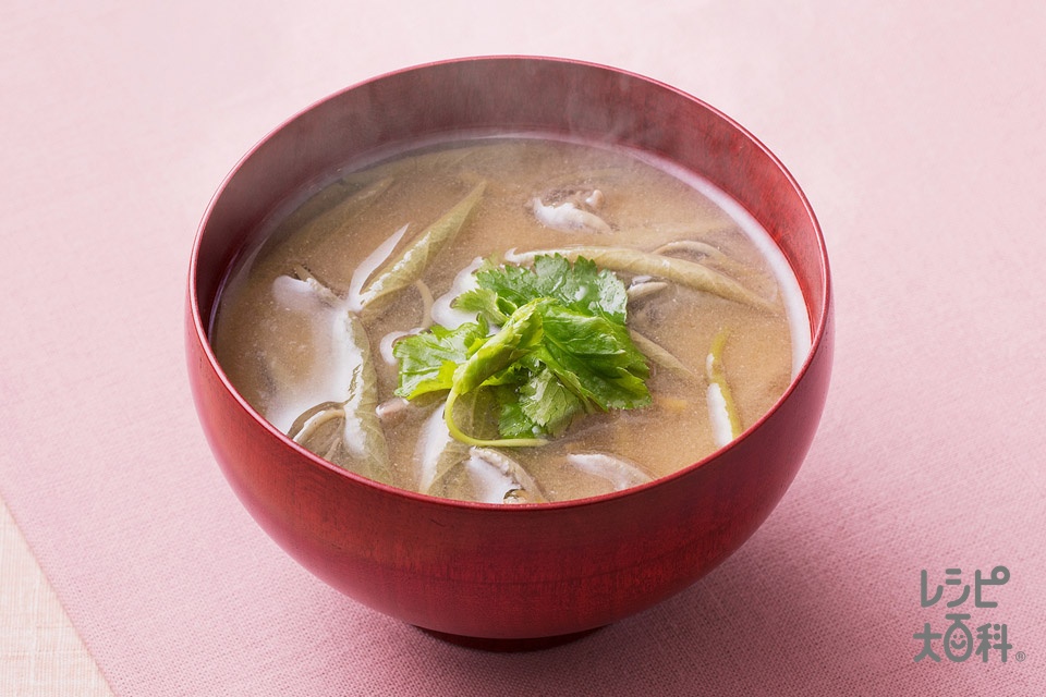 じゅんさいの味噌汁！ トゥルッとして美味しいです！ ご飯はもちろんあきたこまち！じゅんさい蓴菜じゅんさいいねあきたこまち秋田三種町ジュンサイ料理foodjapanesefoodphotographyphotofoodphotographyjunsaiあきたびじょん8月のあきた