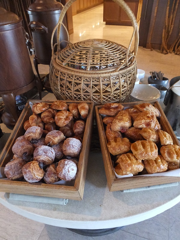 フォーシーズンズHOKULEAカフェでハワイ最後の朝ごはん８日目旅と暮らしと