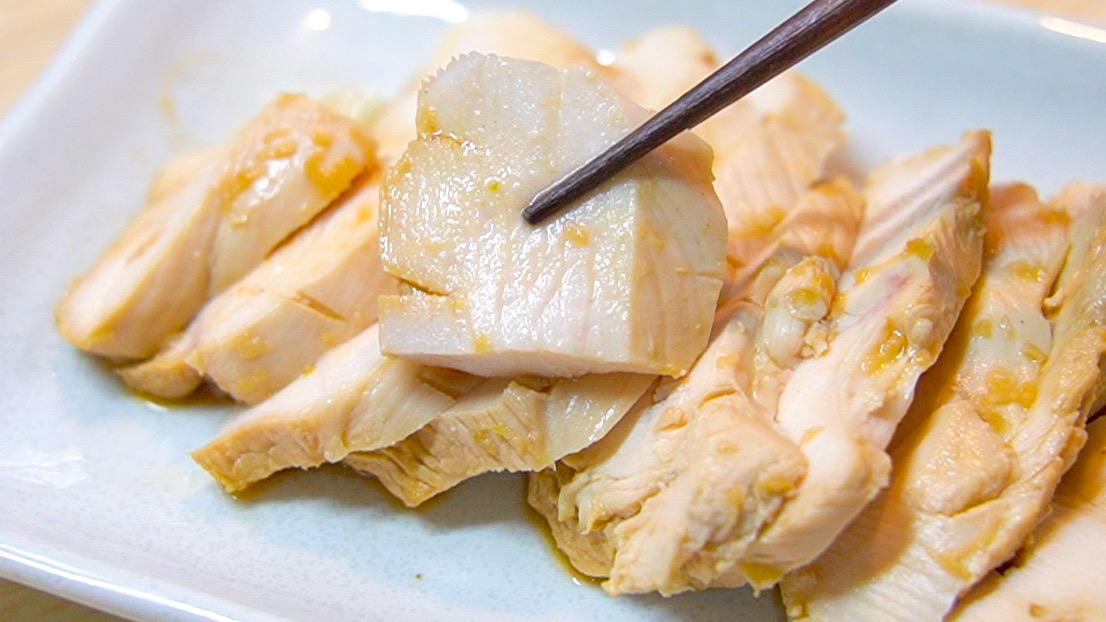 漬けるだけ♪柔らか♪鶏むね肉チャーシュ