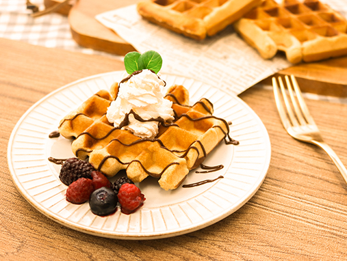 子供も大人も楽しくデコレーション♡作って、見て、食べて楽しいワッフル – She GOLF シーゴルフ