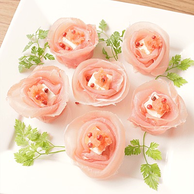 ✨✨お洒落アペタイザー✨✨ ハム、生ハム、サラミなどをお洒落に盛り付けてご家族、ご夫婦でカンパーイ🥂とかいかがですか？みやこハムみやこハム好き生ハムハムサラミサラダサラダレシピサラダプレート生ハムレシピ生ハムサラダアペタイザー