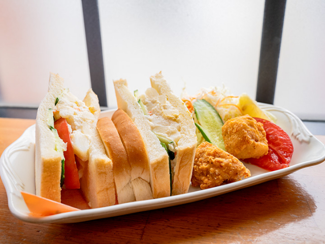 コメダ珈琲店 コメダマニアしか知らない？平日限定の「昼コメプレート」がお得すぎる