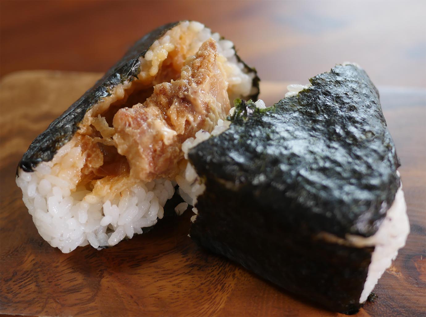 我が家の定番唐揚げマヨおにぎり