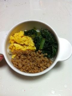 甘辛そぼろの三色丼 10分で即完成♡ごはんとの相性抜群