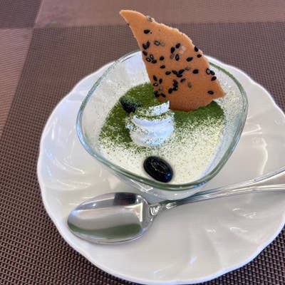 レストラン フィーヌ・ゼルブシェ・トヤフィーヌ・ゼルブ