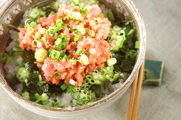 ごま油香る漬けまぐろ丼マックスバリュ東海 静岡、神奈川、山梨、愛知、三重、岐阜、滋賀の食品スーパ